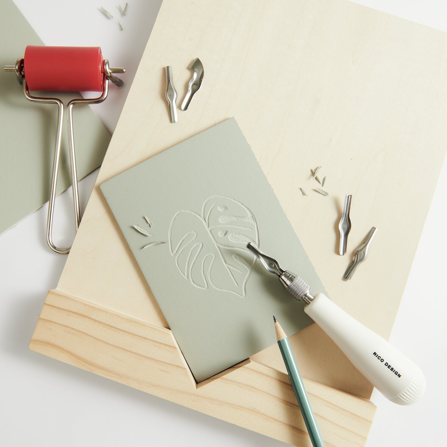 Schnitzblockhalter 22,5x31x3,9cm von Rico Design