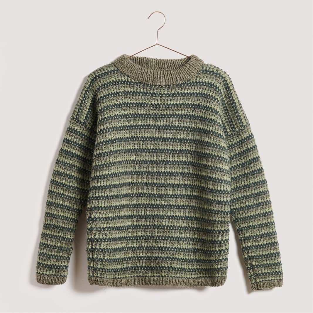 Gestrickter Pullover: Modell 18 aus dem Heft Lovewool No. 23