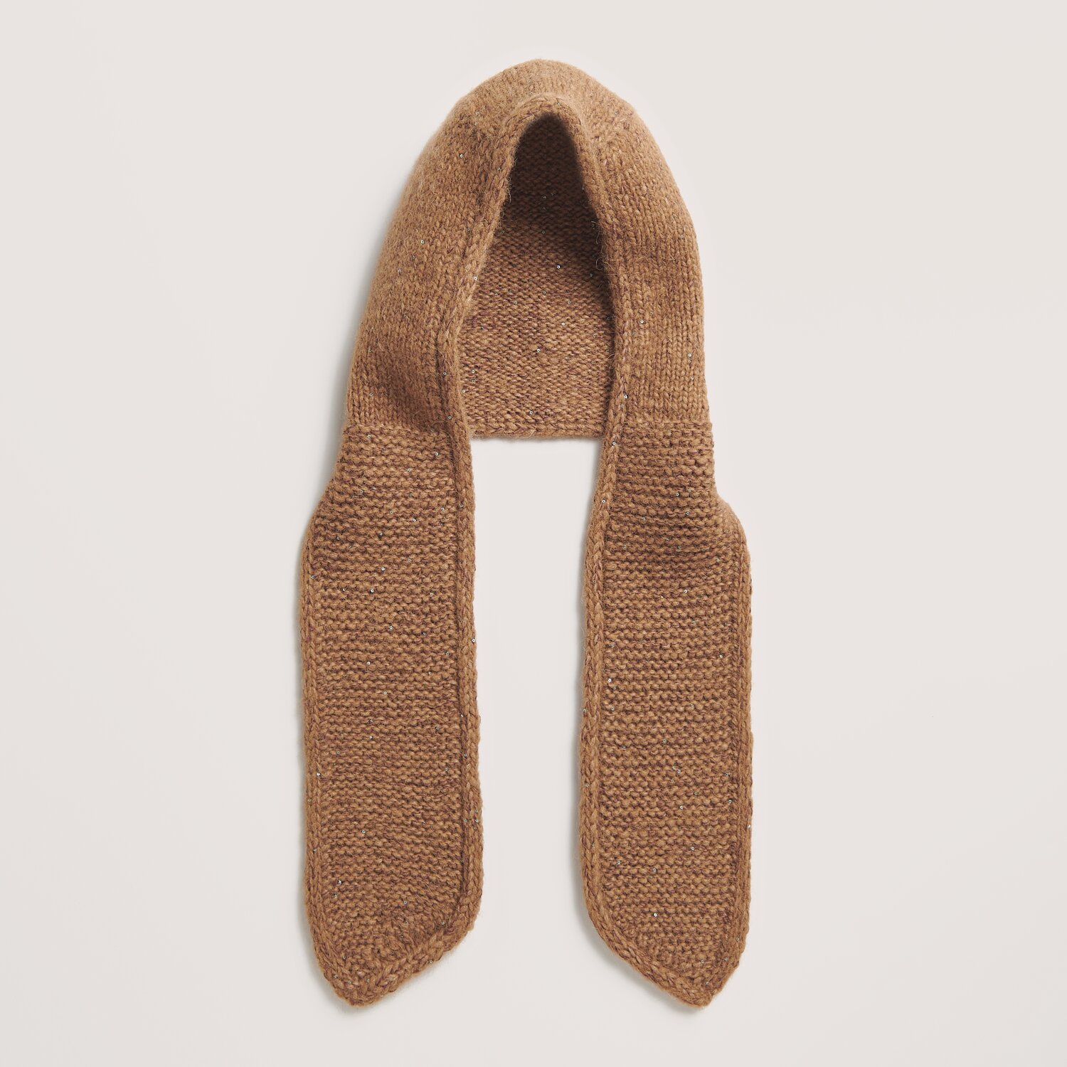 Strickset Kapuzen-Mini-Tuch Modell 16 in Zimt aus Alpaka-Merino-Mischung, ideal für Herbst-Winter.