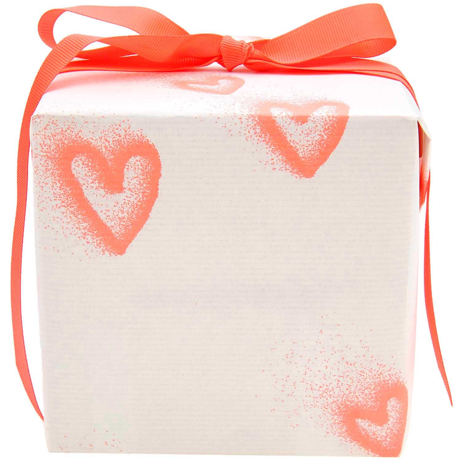 Paper Poetry Geschenkpapier Sprayherzen neon rot 200x70cm 70g/m² Paper Poetry Geschenkpapier Sprayherzen neon rot 200x70cm 70g/m²