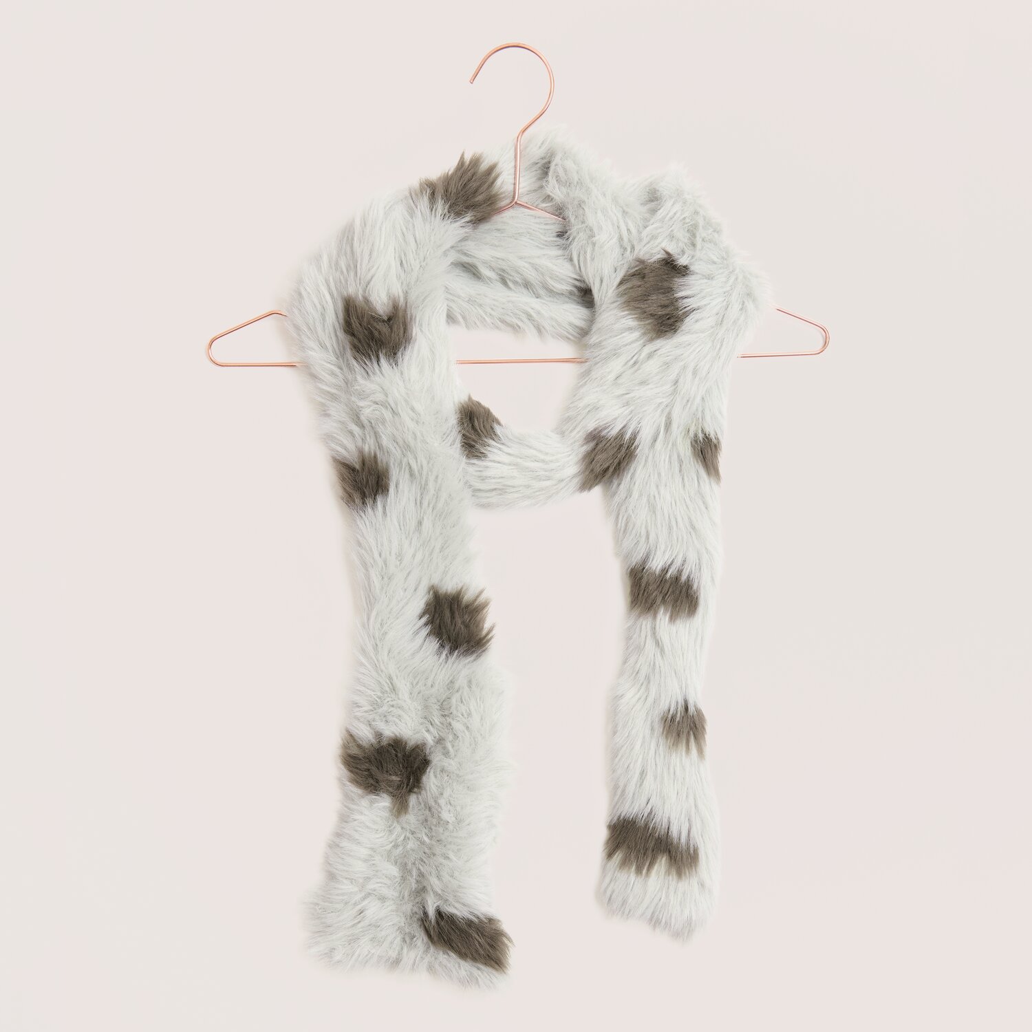 Creative Fur Schal aus langflorigem Kunstfell mit zweifarbigen Punkten, gestrickt aus Rico Design Garn, 100g 130m, weich und modisch für Winter-Outfits