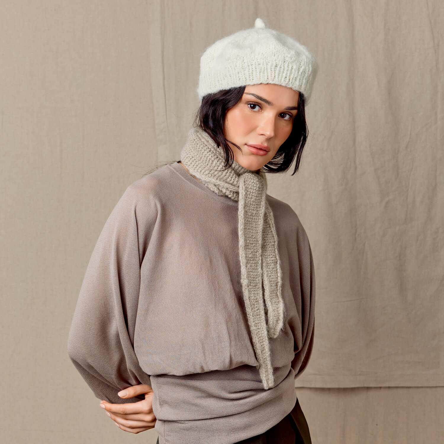 Strickset Barret Modell 18 aus Luxury Knits Little Pieces von Rico Design