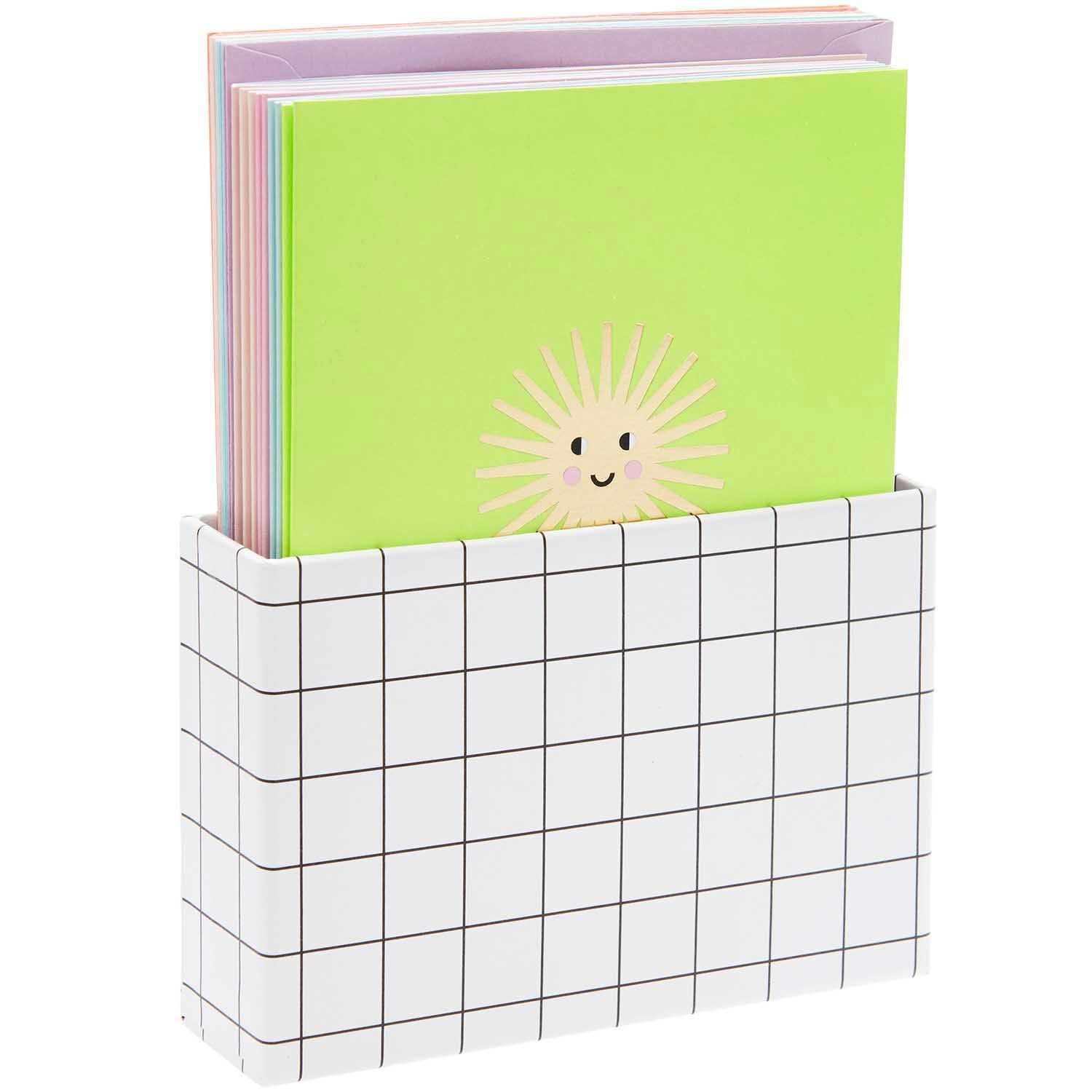 Paper Poetry Kartenset Happy Birthday, 20-teilig, mit bunten Karten in grünem Design, präsentiert in einer stilvollen, karierten Box.