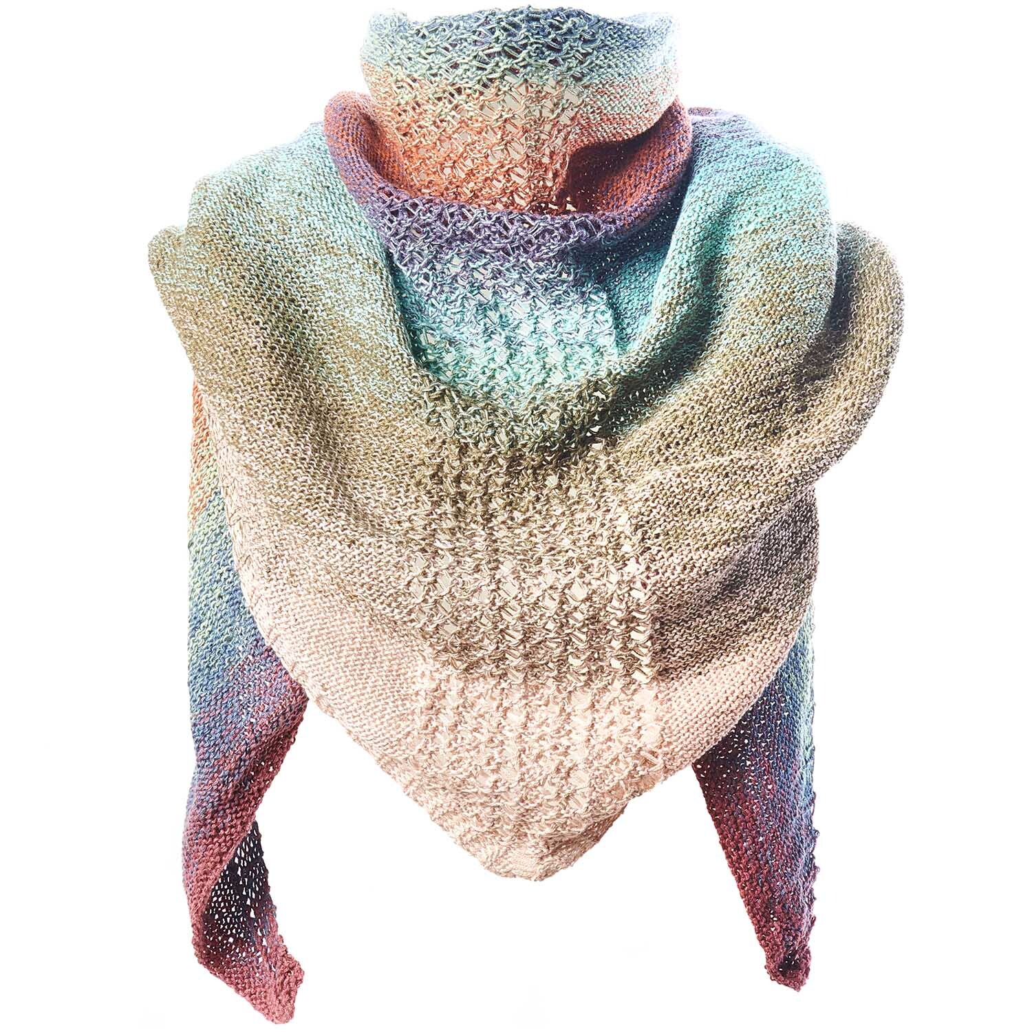 Creative Cotton Dégradé Lucky 8: Ein gestricktes Tuch in sanften Farbverläufen von Rico Design.