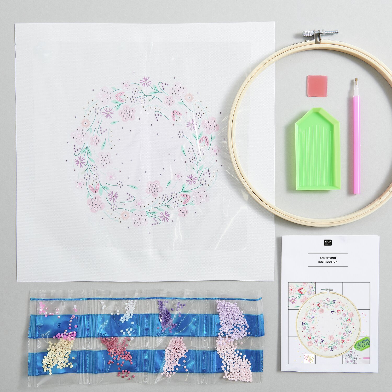 Diamond Painting DIY-Set Funkelnder Blumenkranz mit Stickrahmen, Werkzeug und Perlen. Ideal für kreative Bastelprojekte. Ø20cm.