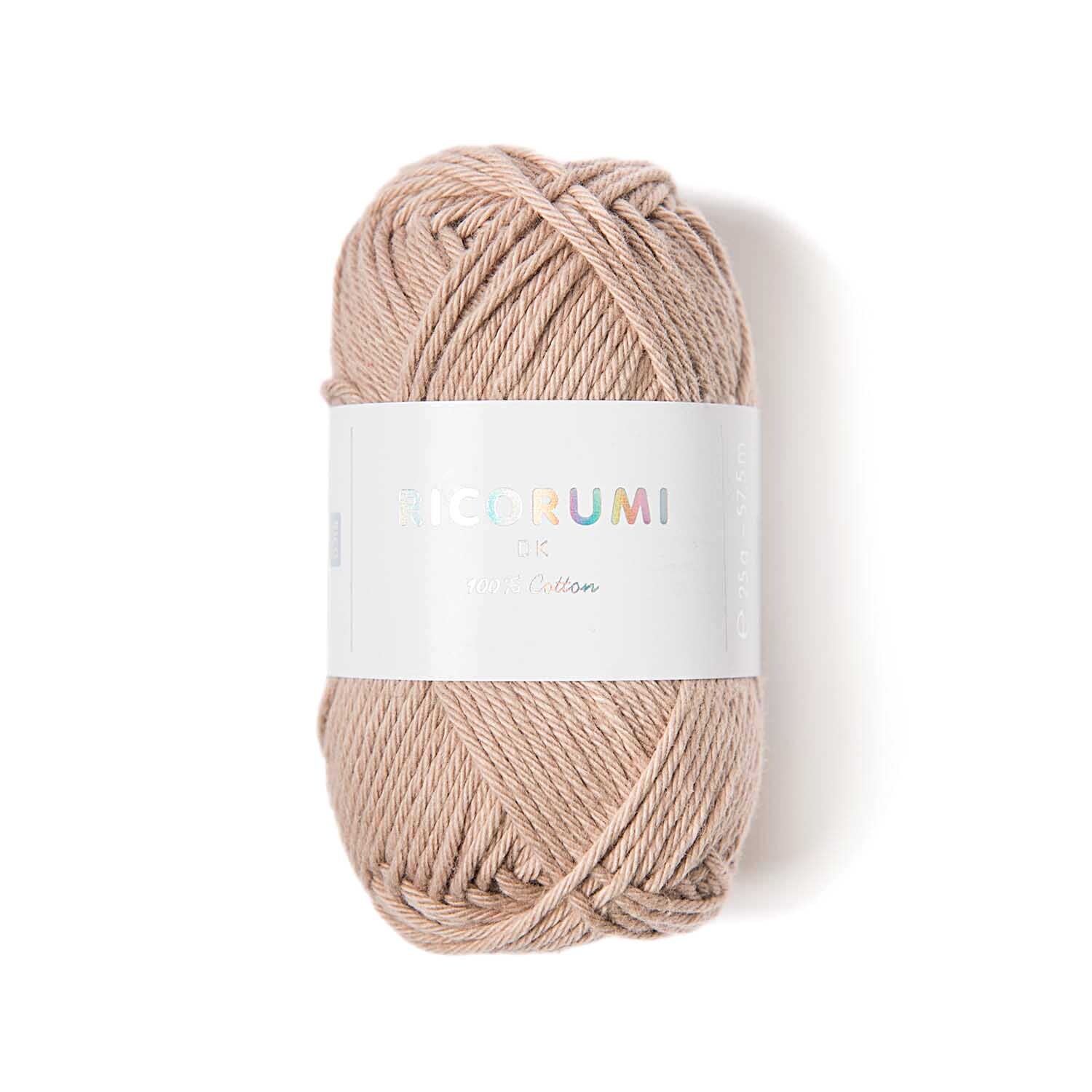 Creative Ricorumi dk: Beigefarbenes Garnknäuel von Rico Design, 25g, ideal für kreative Strickprojekte.