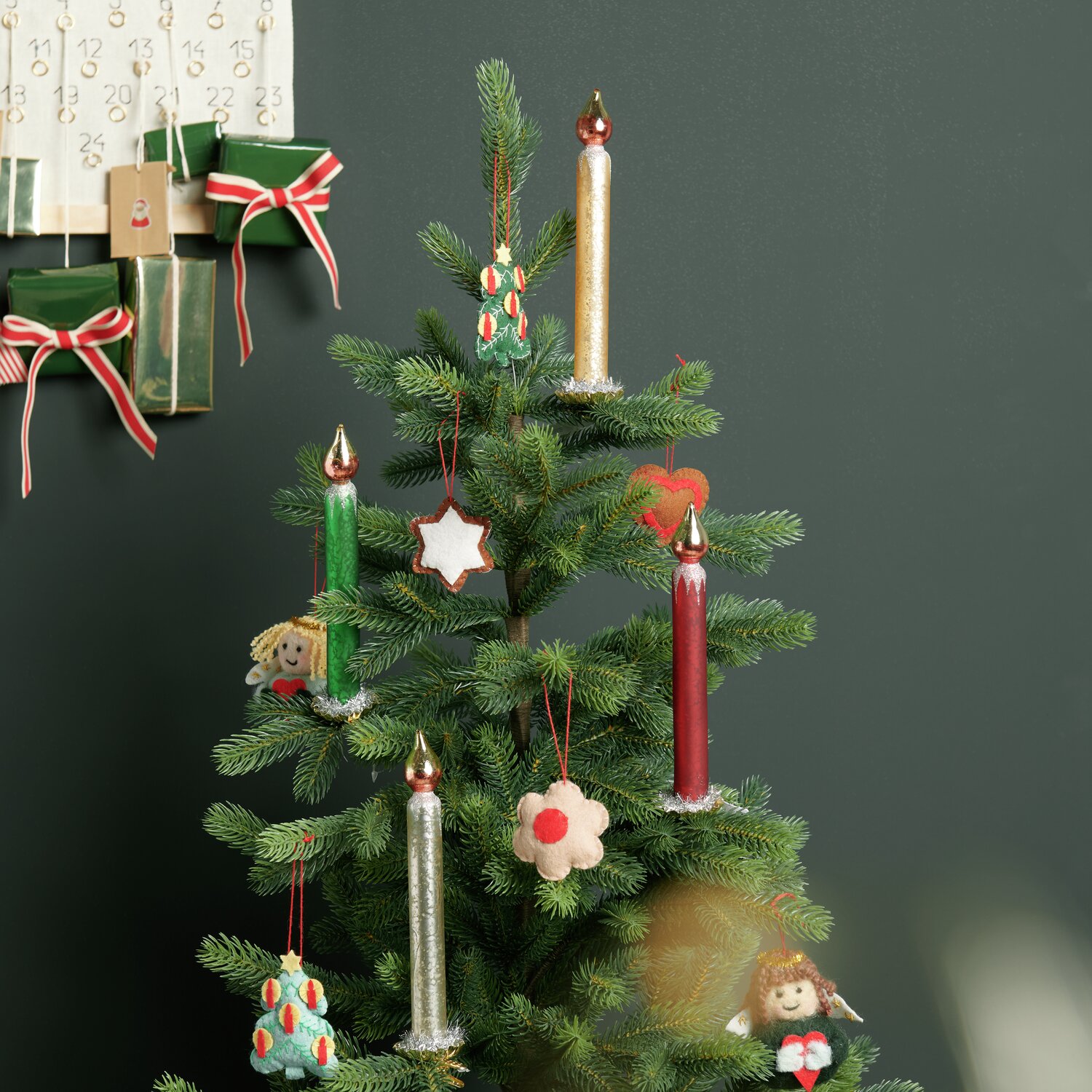 Baumschmuck Glaskerze mit goldenem Metallchip Ø2cm Farbe Gold von Rico Design