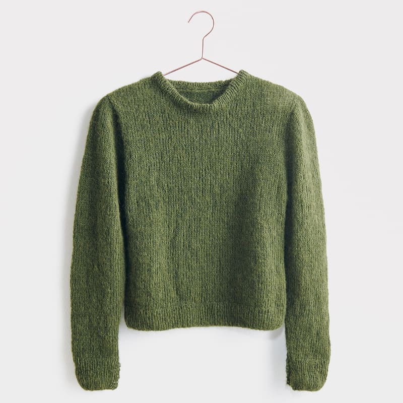 Gestrickter Pullover in Oliv: Modell 21 aus dem Heft Luxury Knits Premium Natural Fibres