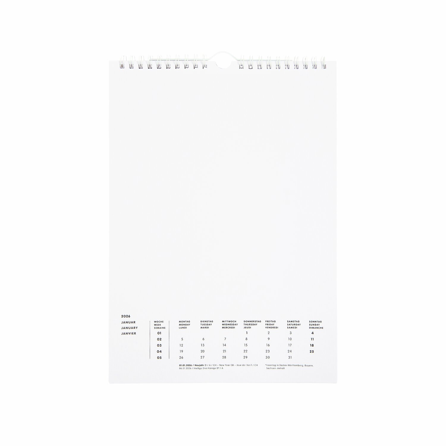 Bastelkalender 2026, DIN A4, von Rico Design. Weißer Kalender mit Spiralbindung und Monatsübersicht.