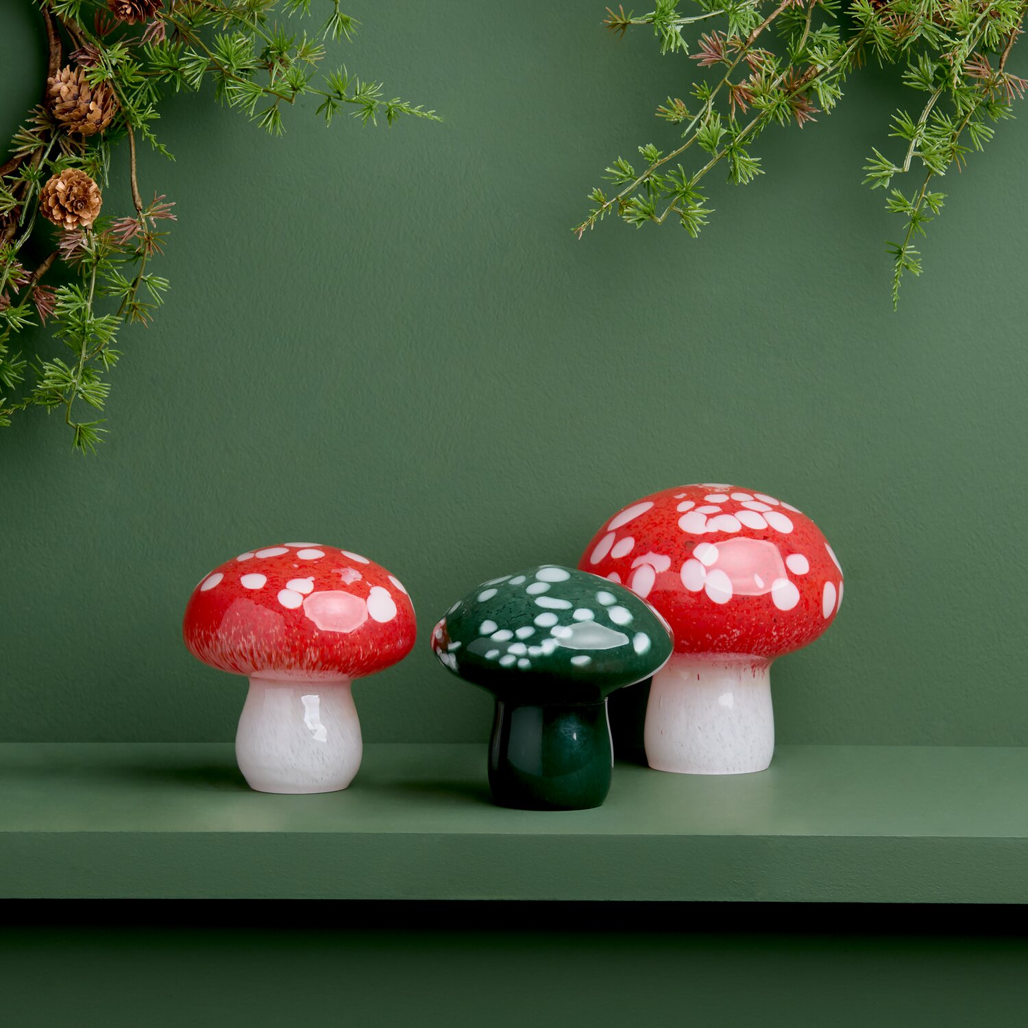 Lärchenkranz mit Zapfen Ø35cm von Rico Design
