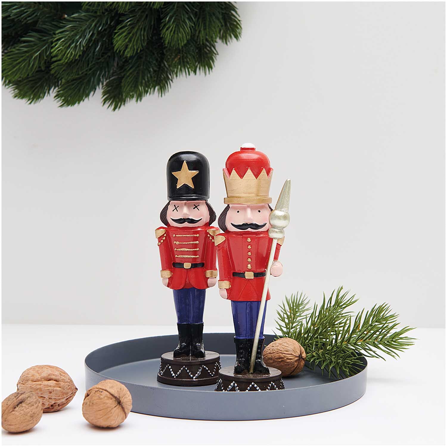 Polyresin Figur Nussknacker mit Stab 17cm