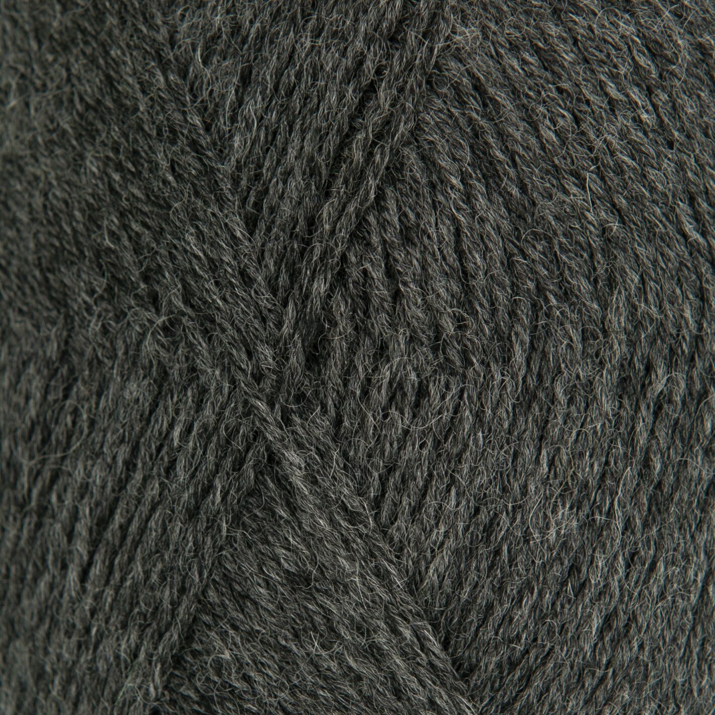 Superba Premium 4fädig, anthrazit melange, 50g 190m. Hochwertiges Strickgarn von Rico Design für vielseitige Handarbeitsprojekte.