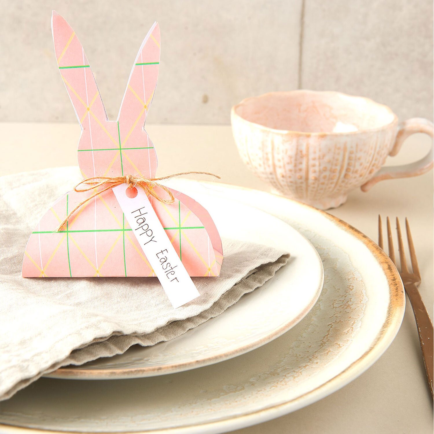 Bastelanleitung Osterhase aus Motivpapier von Rico Design