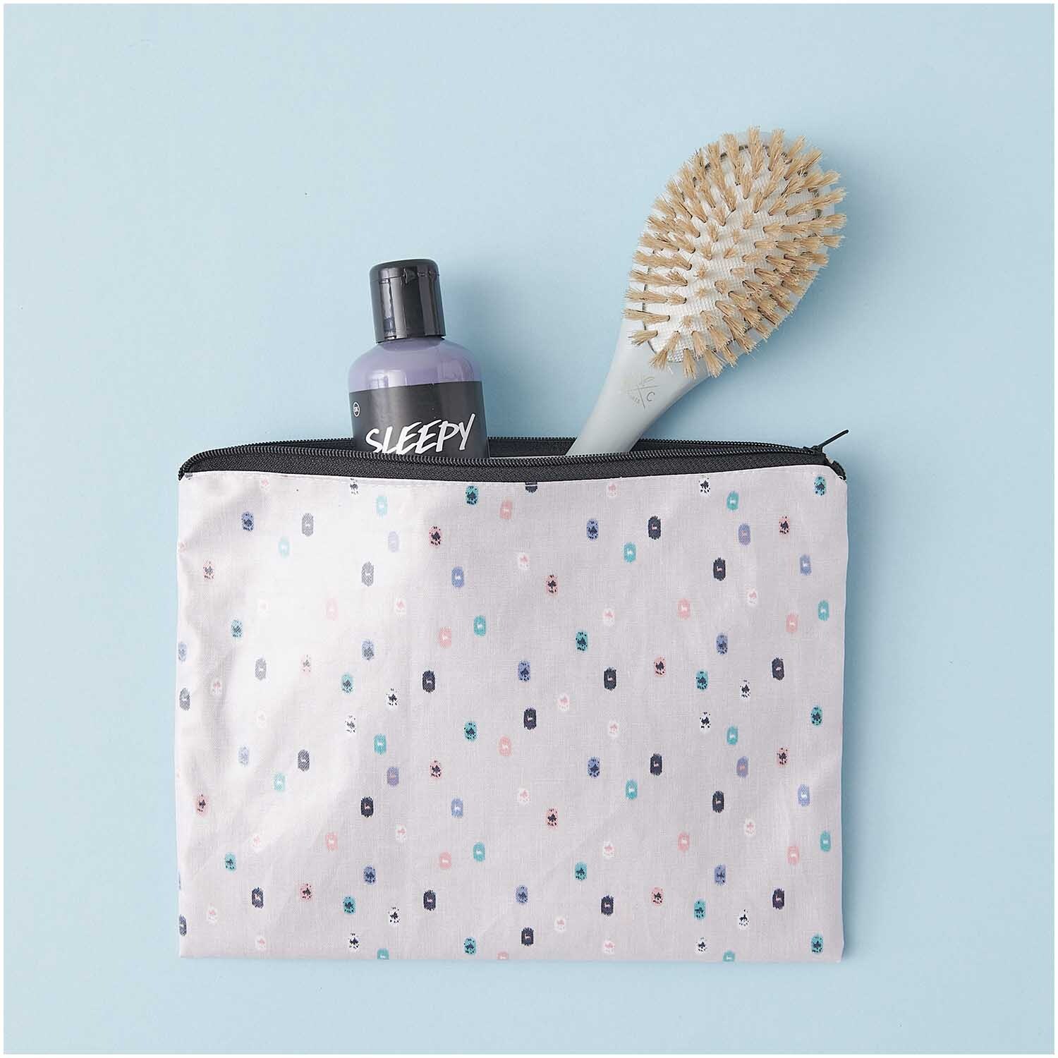 Pouch Travel the World flieder 17x23cm Pouch Travel the World flieder 17x23cm