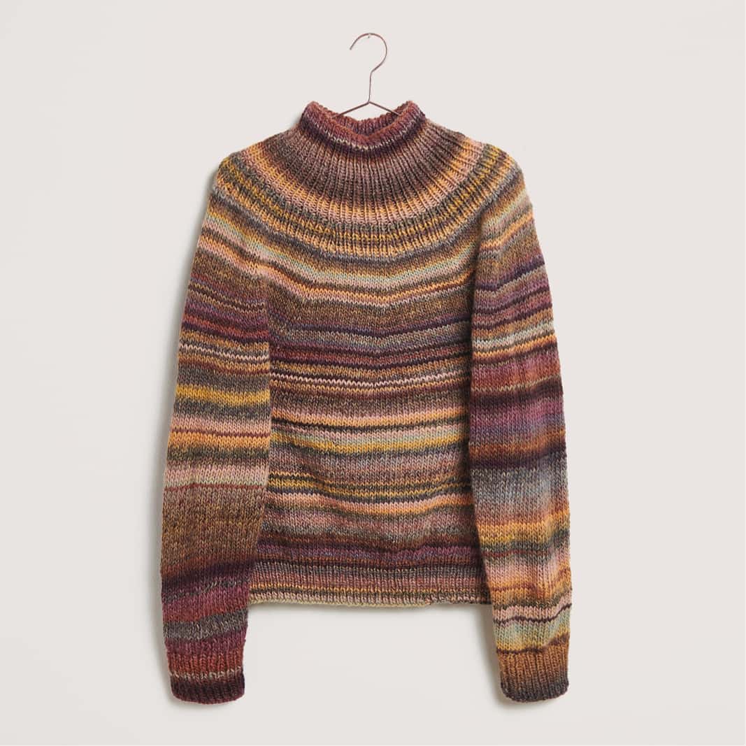 Gestrickter Pullover in Brauntönen gestreift: Modell 26 aus dem Heft Made by Me No. 21
