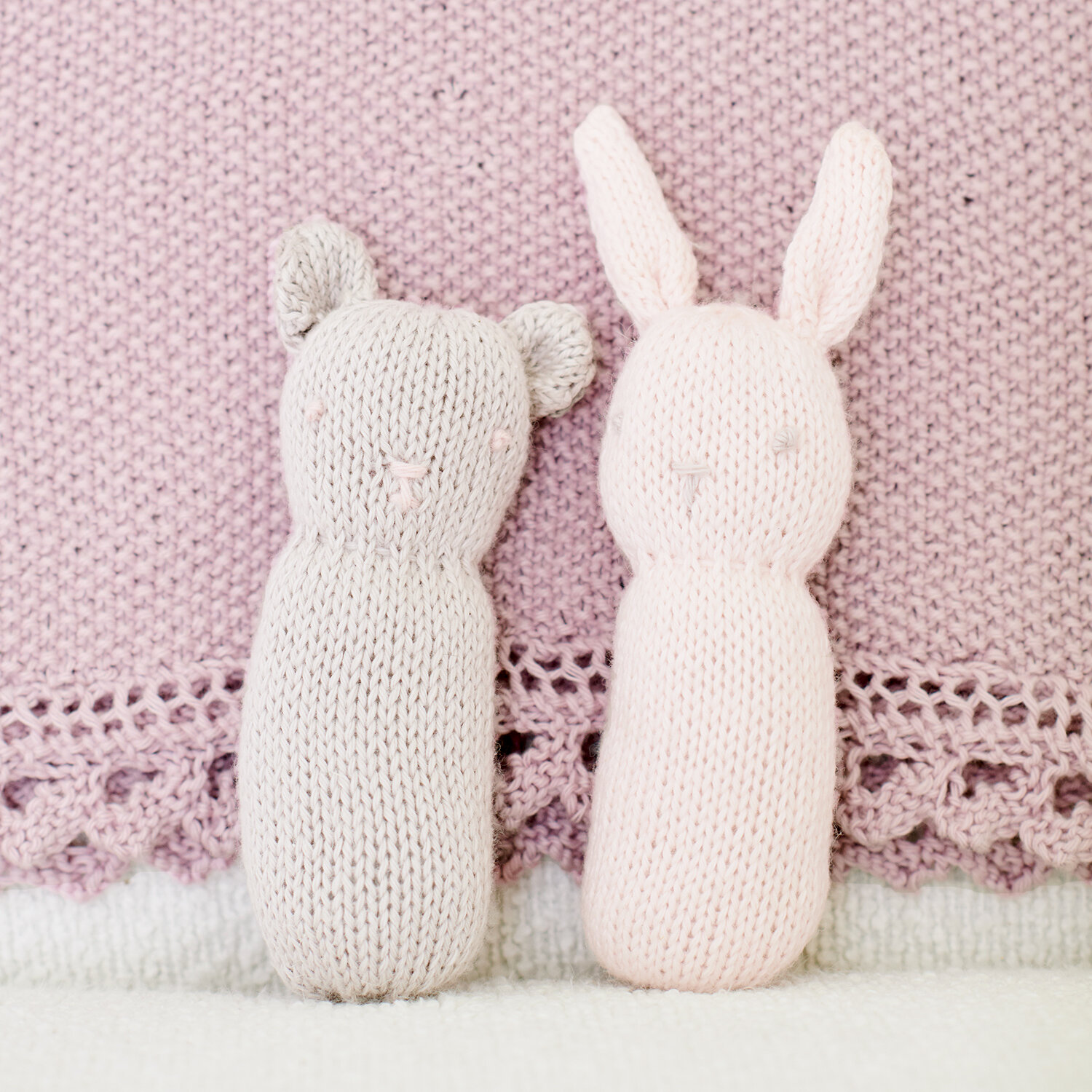 Strickanleitung Häschen und Teddy aus Baby Cozy Organic Cotton Cashmere von idee. Creativmarkt 