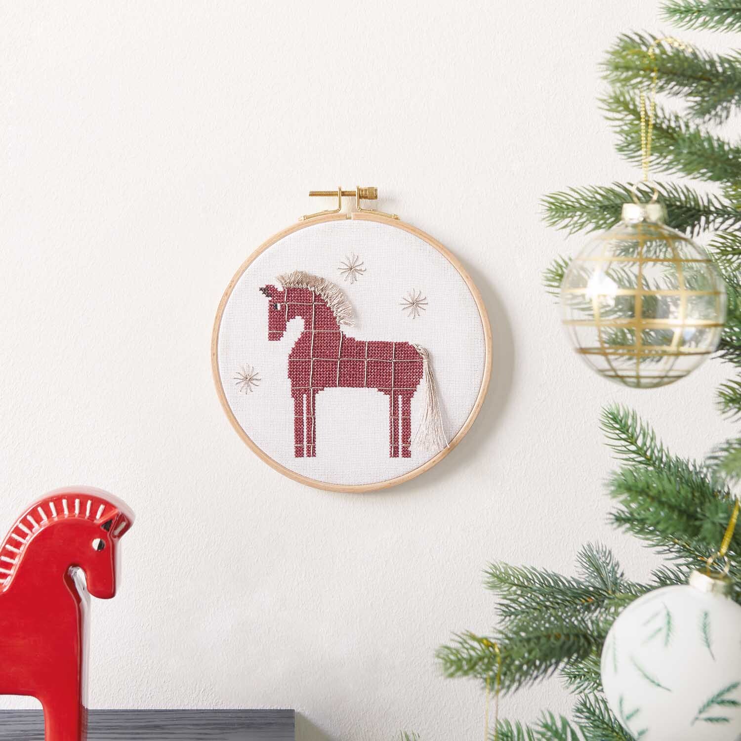 Stickanleitung Pferdemotiv im Stickring