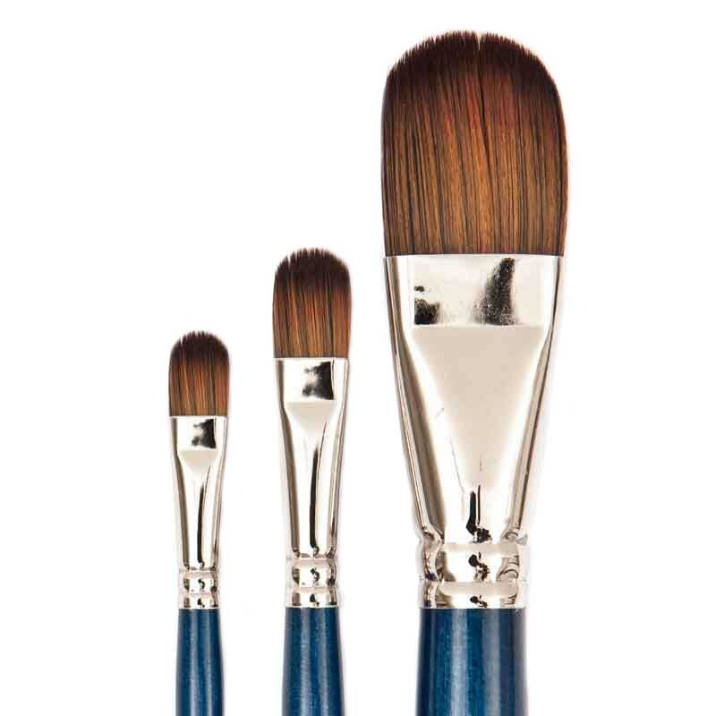 Pinsel Art School Acryl Synthetic Katzenzunge Pinselgröße 001 von Rico Design Pinsel Art School Acryl Synthetic Katzenzunge von Rico Design, drei Pinsel in verschiedenen Größen mit braunen Borsten und blauen Griffen.