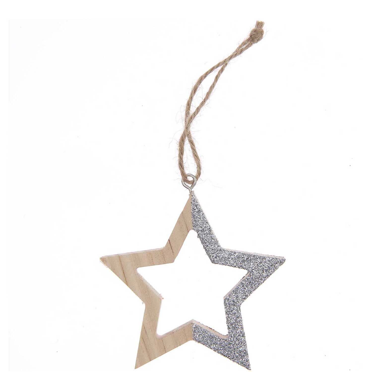 Holzhänger Stern 8x8x1cm Farbe Natur-Silber von Rico Design Holzhänger Stern 8x8x1cm aus Naturholz und Silberglitter von Rico Design, ideal für Dekorationen.