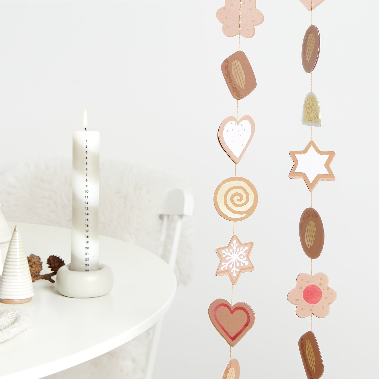 Paper Poetry Genähte Girlande Cookies von Rico Design