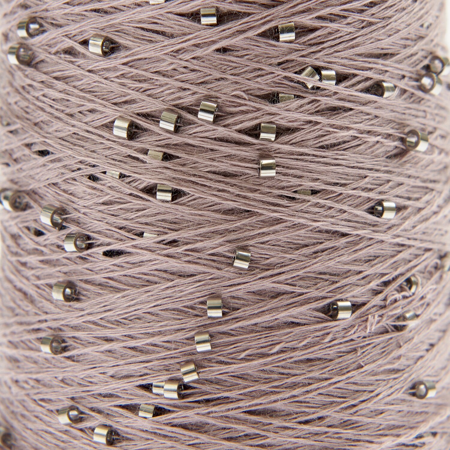 Creative Make It Perlchen feines Garn mit aufgereihten Metallperlen, Amethystton, Rico Design, Knäuelansicht für filigrane Strick- und Häkelprojekte, 25g 255m