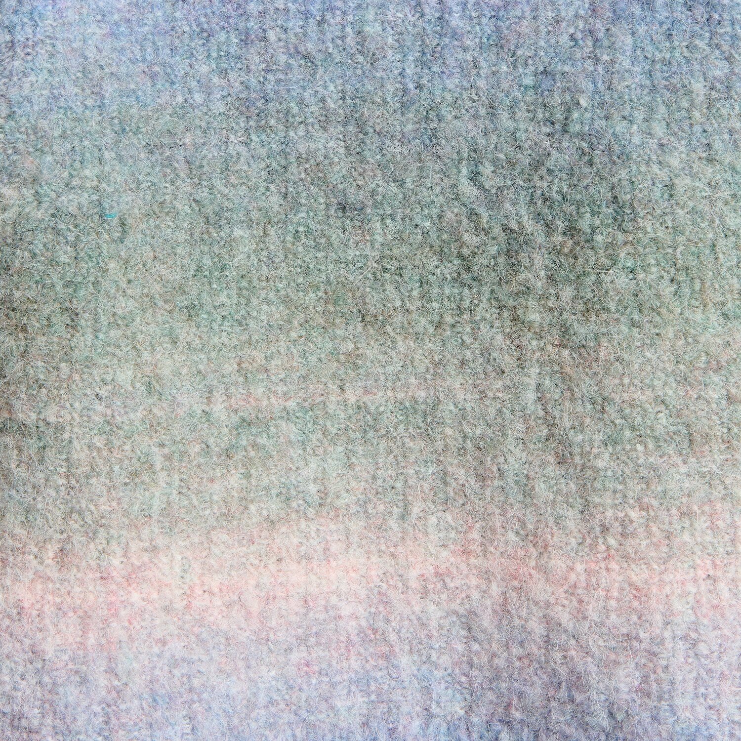 Creative Brushed Wool, feines Verlaufsgarn von Rico Design mit weichem Flausch-Effekt, Farbton Sky, Knäuelgröße 100g 415m für Strick- und Häkelprojekte
