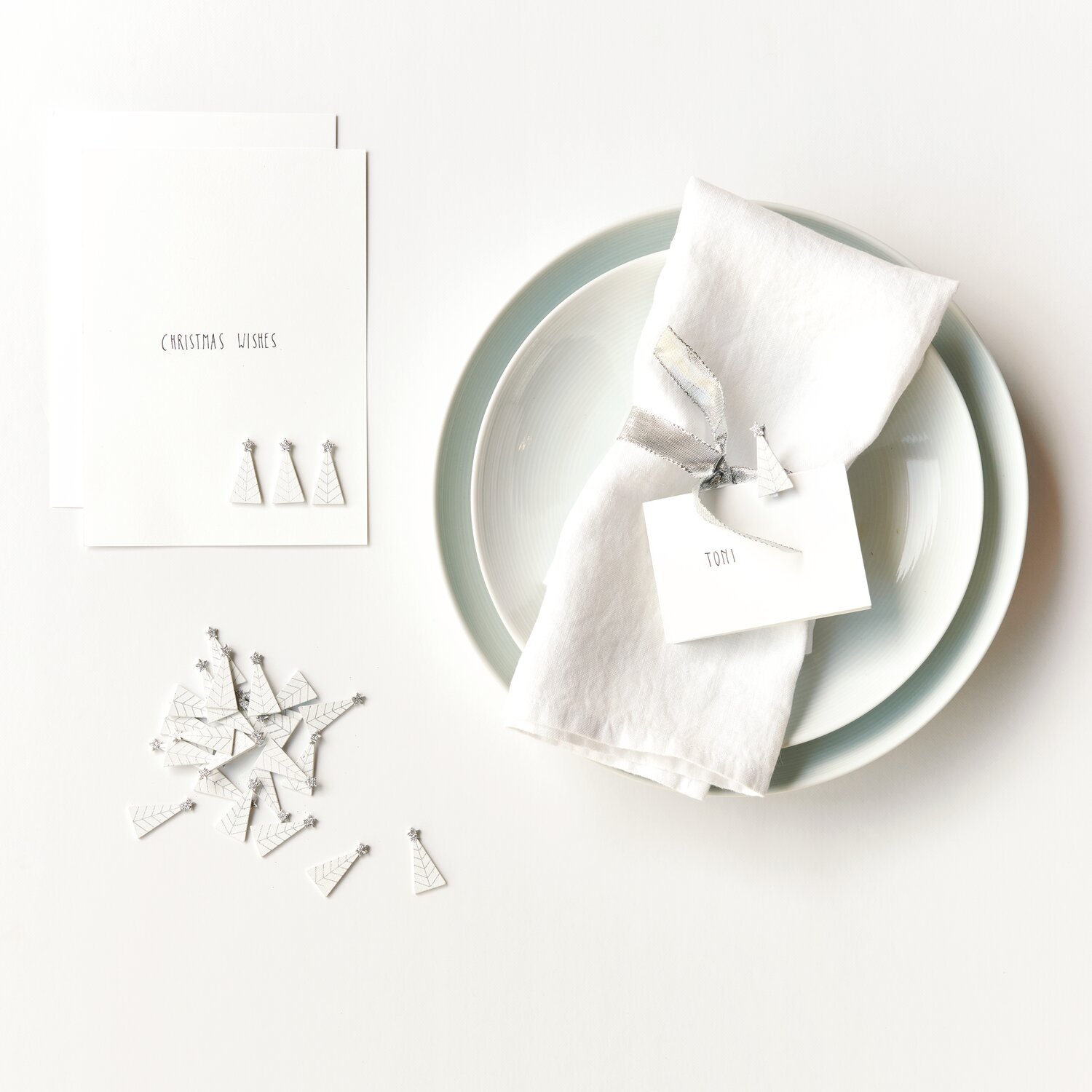 Dekoklammern Tannenbaum weiß 1,7x3,3cm 8 Stück von Rico Design