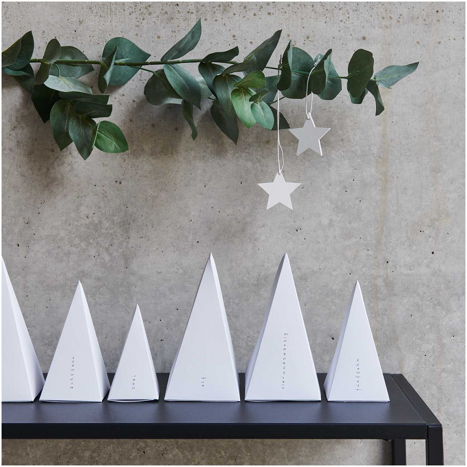 Paper Poetry Adventskalender Bäume 24 Stück Paper Poetry Adventskalender Bäume 24 Stück