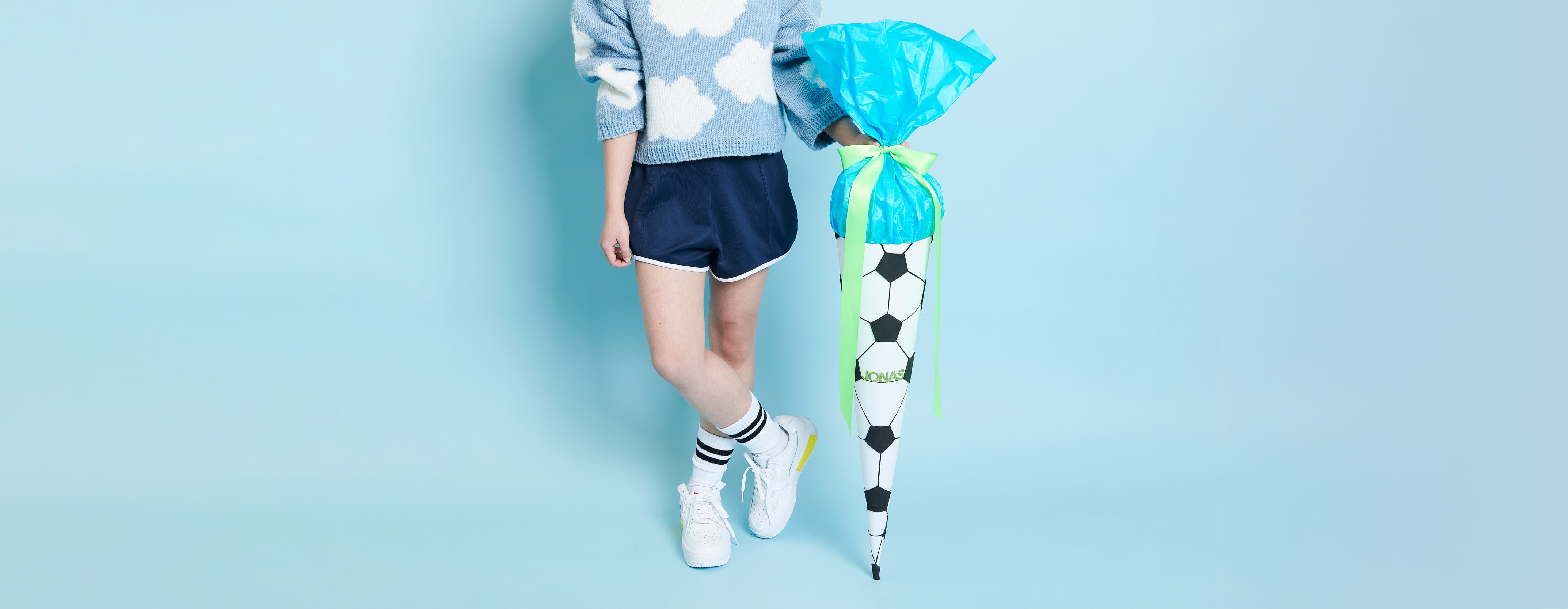 Kind mit Schultüte