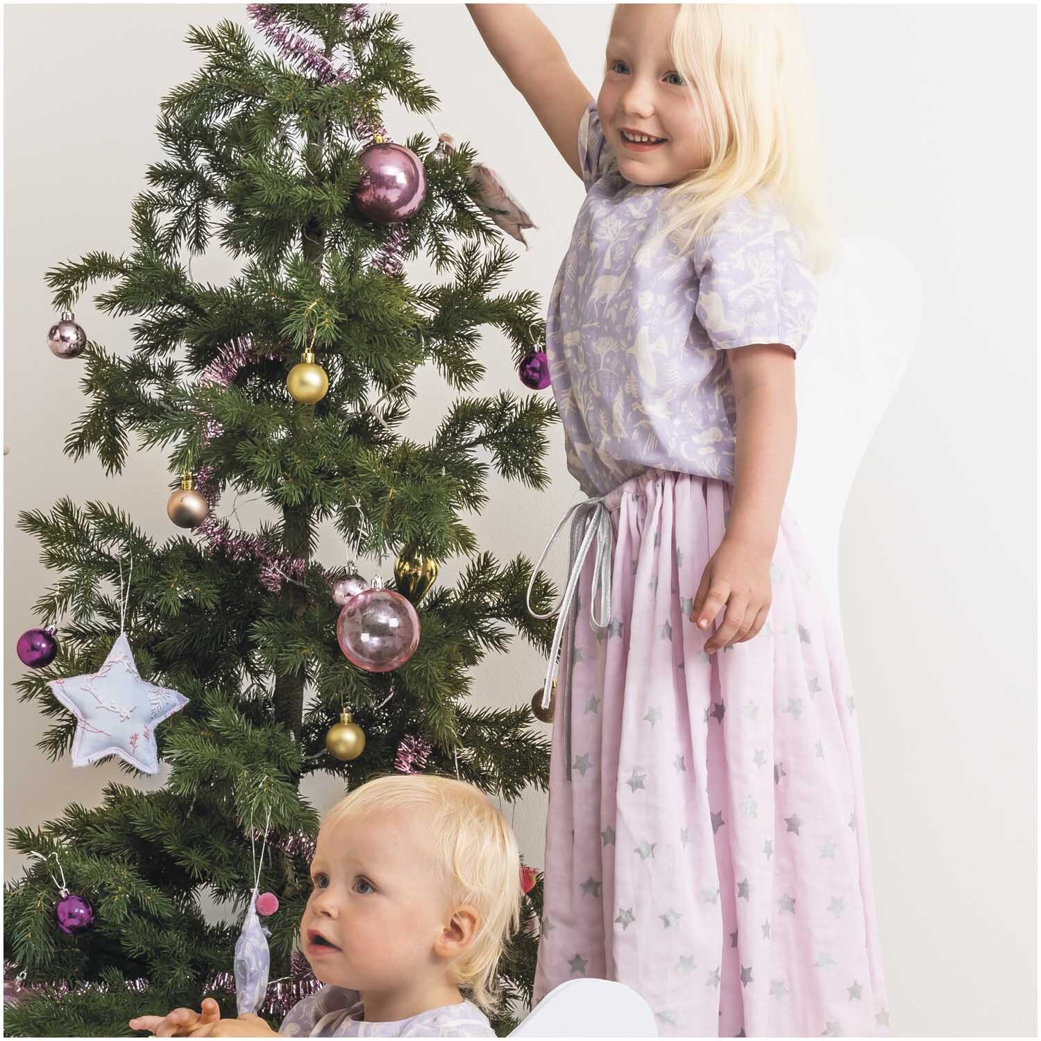 Musselin-Druckstoff Nostalgic Christmas Sterne rosa-metallic 140cm Musselin-Druckstoff Nostalgic Christmas Sterne rosa-metallic 140cm