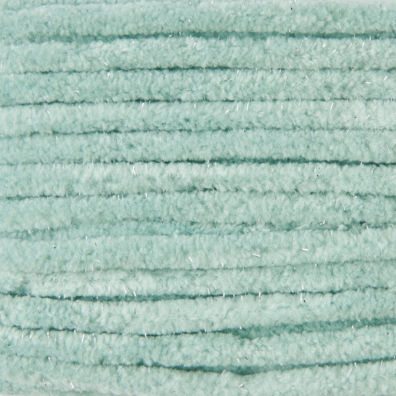 Creative Chenillove Sparkle 100g 110m Farbe Aqua von Rico Design Creative Chenillove Sparkle, weiches Garn in Aqua von Rico Design, 100g 110m, ideal für Strickprojekte.