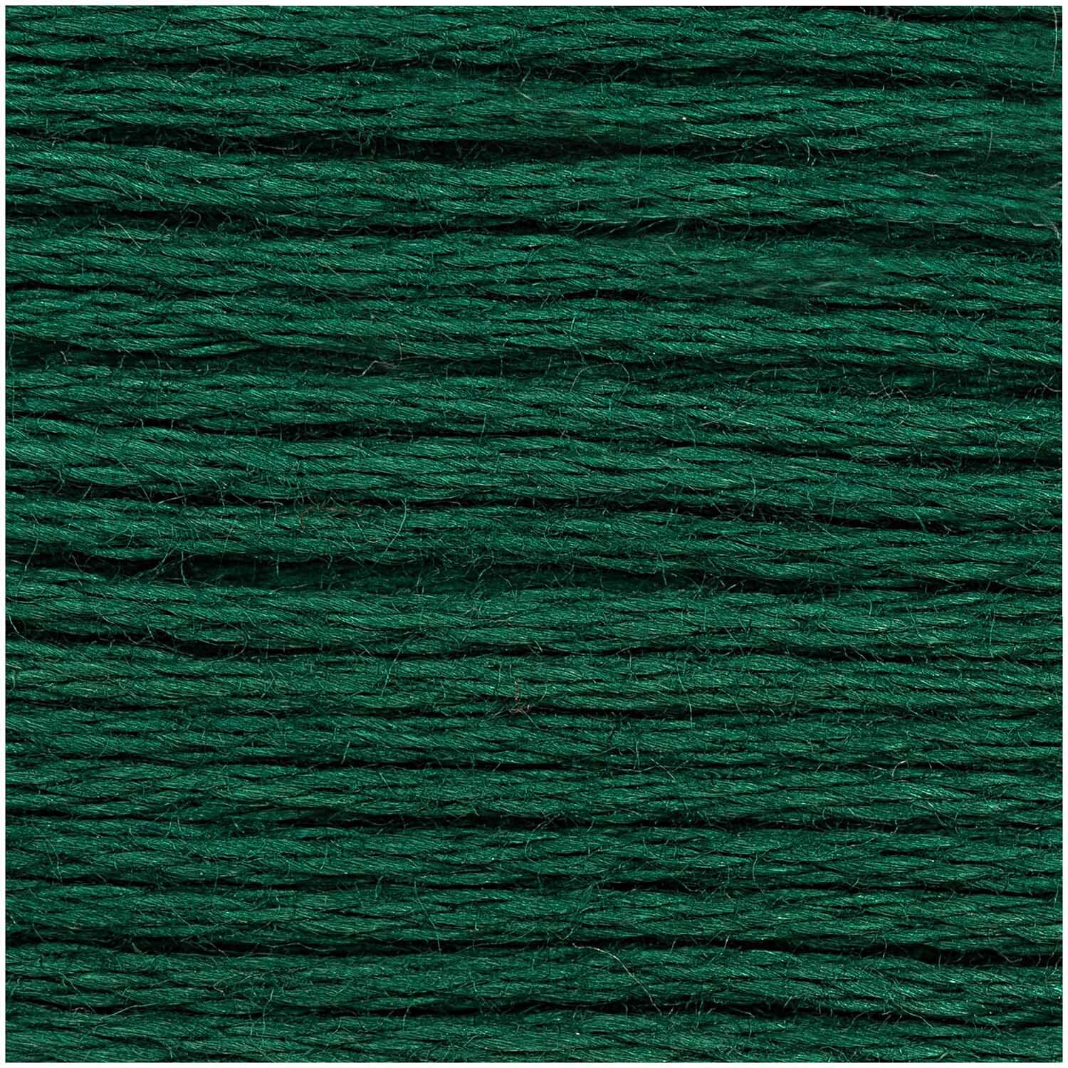Sticktwist 8m von Rico Design in tiefem Grün, ideal für Stickprojekte und Handarbeiten.