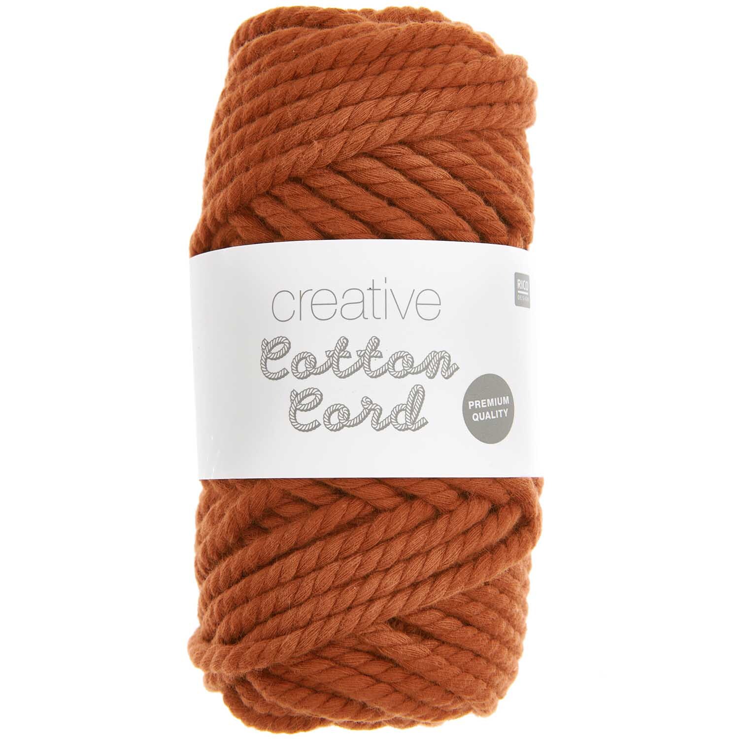 Creative Cotton Cord Makramee-Garn in Rost von Rico Design, 130g, 25m. Ideal für DIY-Projekte.