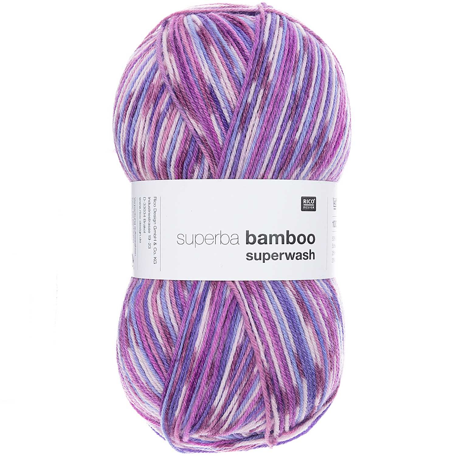 Superba Bamboo superwash: Weiches Garn von Rico Design in Blau-Lila Mix, ideal für Strickprojekte.