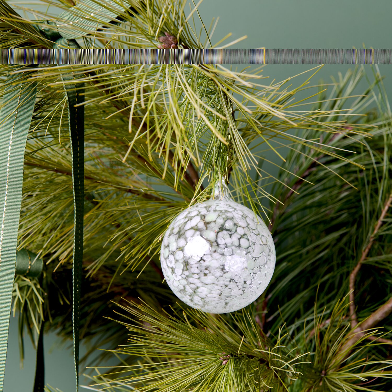 Glaskugel gepunktet Ø8cm Farbe Grün von Rico Design