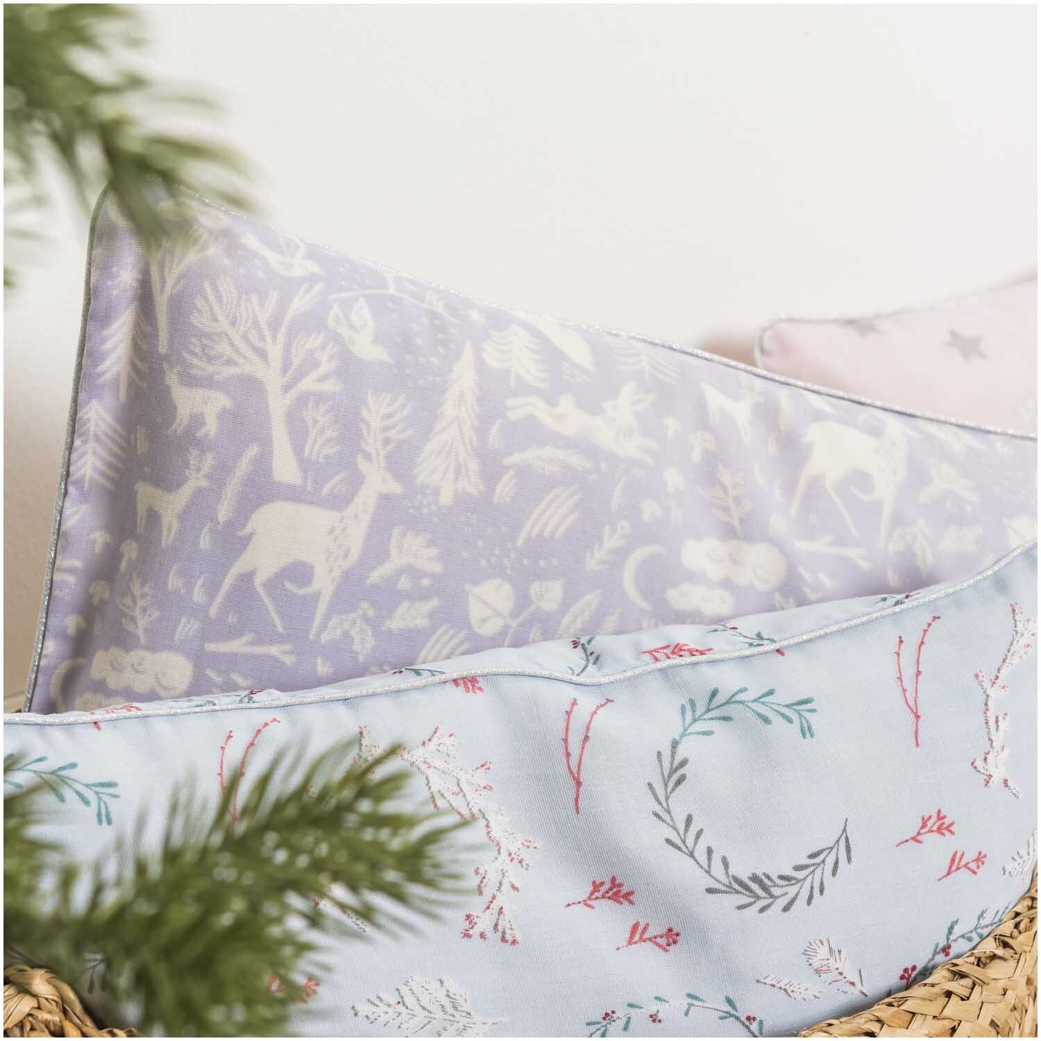 Musselin-Druckstoff Nostalgic Christmas Winterwald flieder 140cm Musselin-Druckstoff Nostalgic Christmas Winterwald flieder 140cm