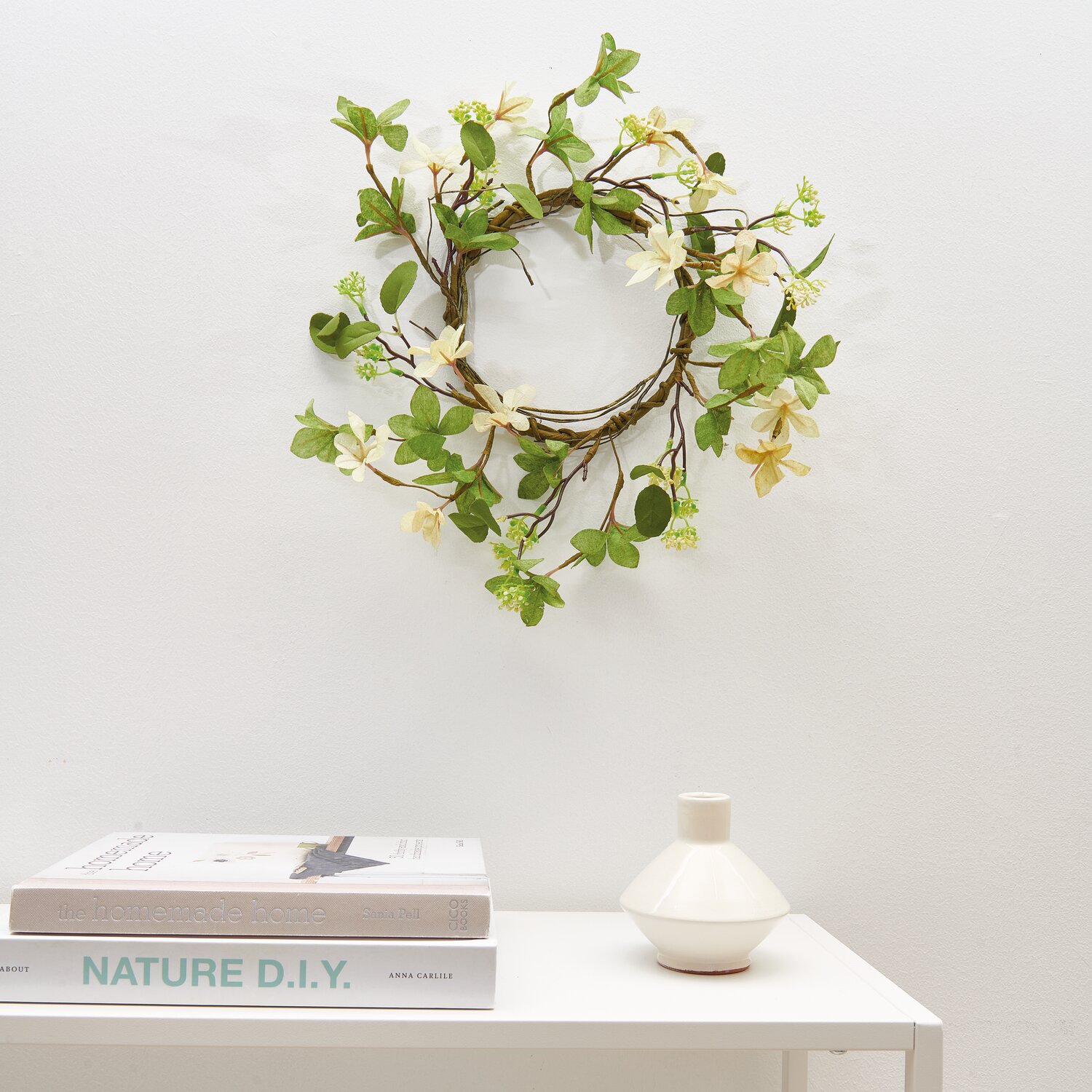 Kranz mit Blüten creme-weiß 40cm von Rico Design