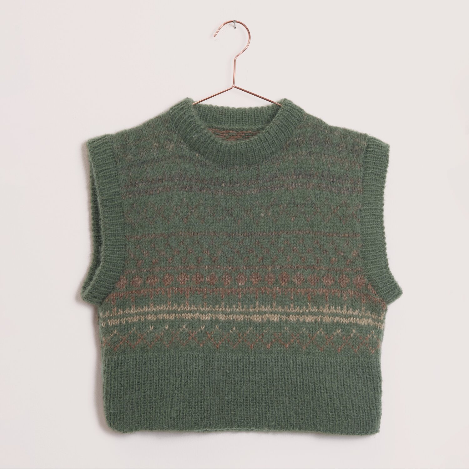 Luxury Merino Alpaca Dream aran Creative Wool Tonality, ärmelloser Pullover aus weichem, mehrfarbig gemustertem Grün, gestrickt mit Rico Design Garn, Subtitel 50g 125m 200g 670m
