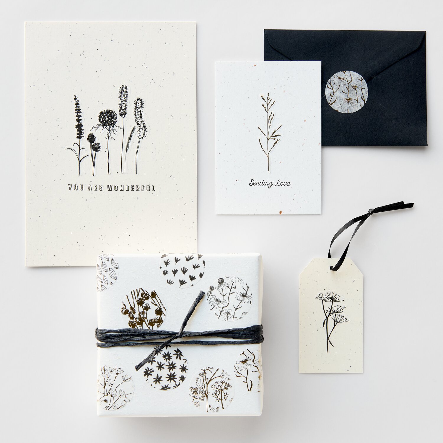 Paper Poetry Washi Sticker In the Meadow Schwarz/Gold 4 Bögen von Rico Design