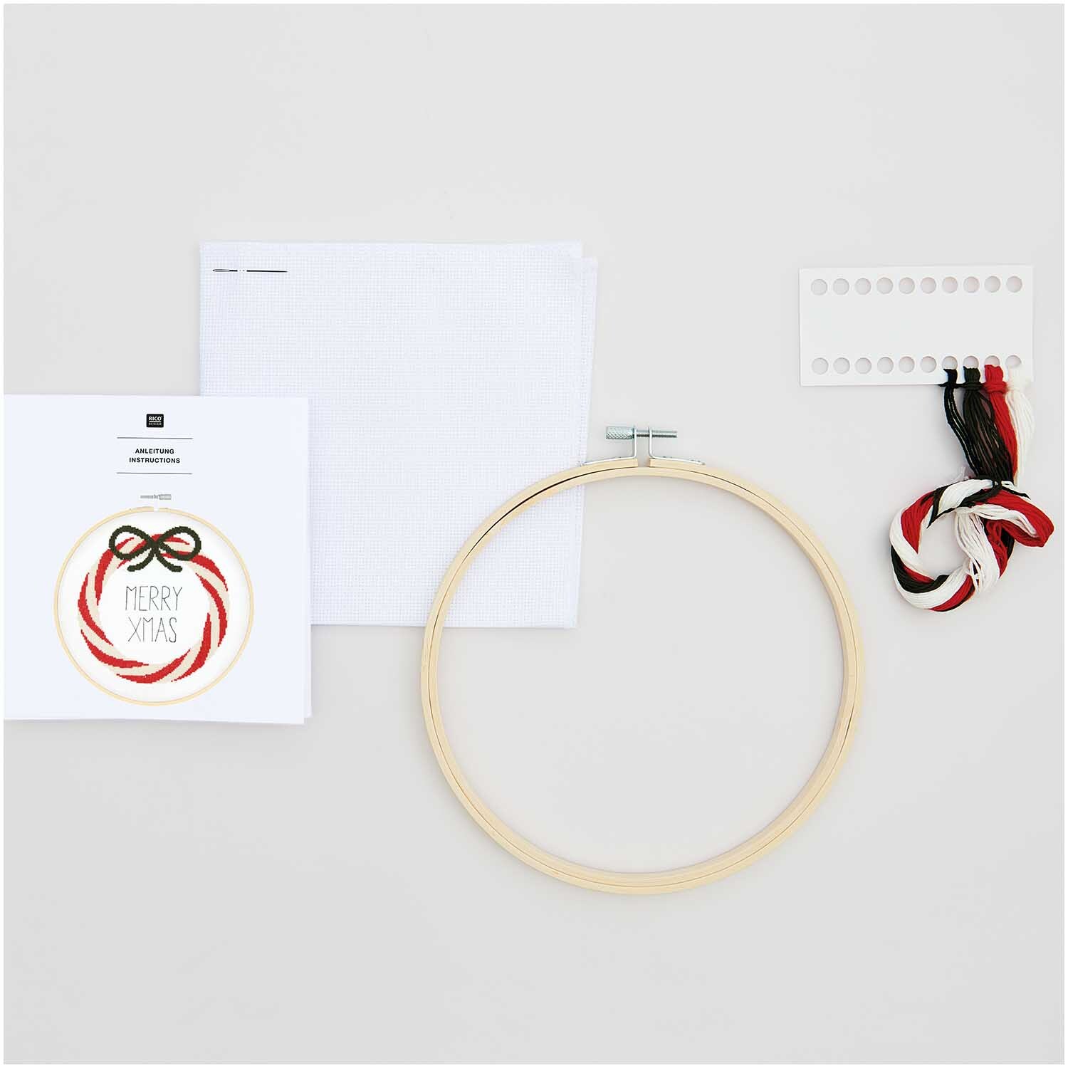 Stickpackung Bild Kranz rot-weiß Ø20,5cm Stickpackung Bild Kranz rot-weiß Ø20,5cm