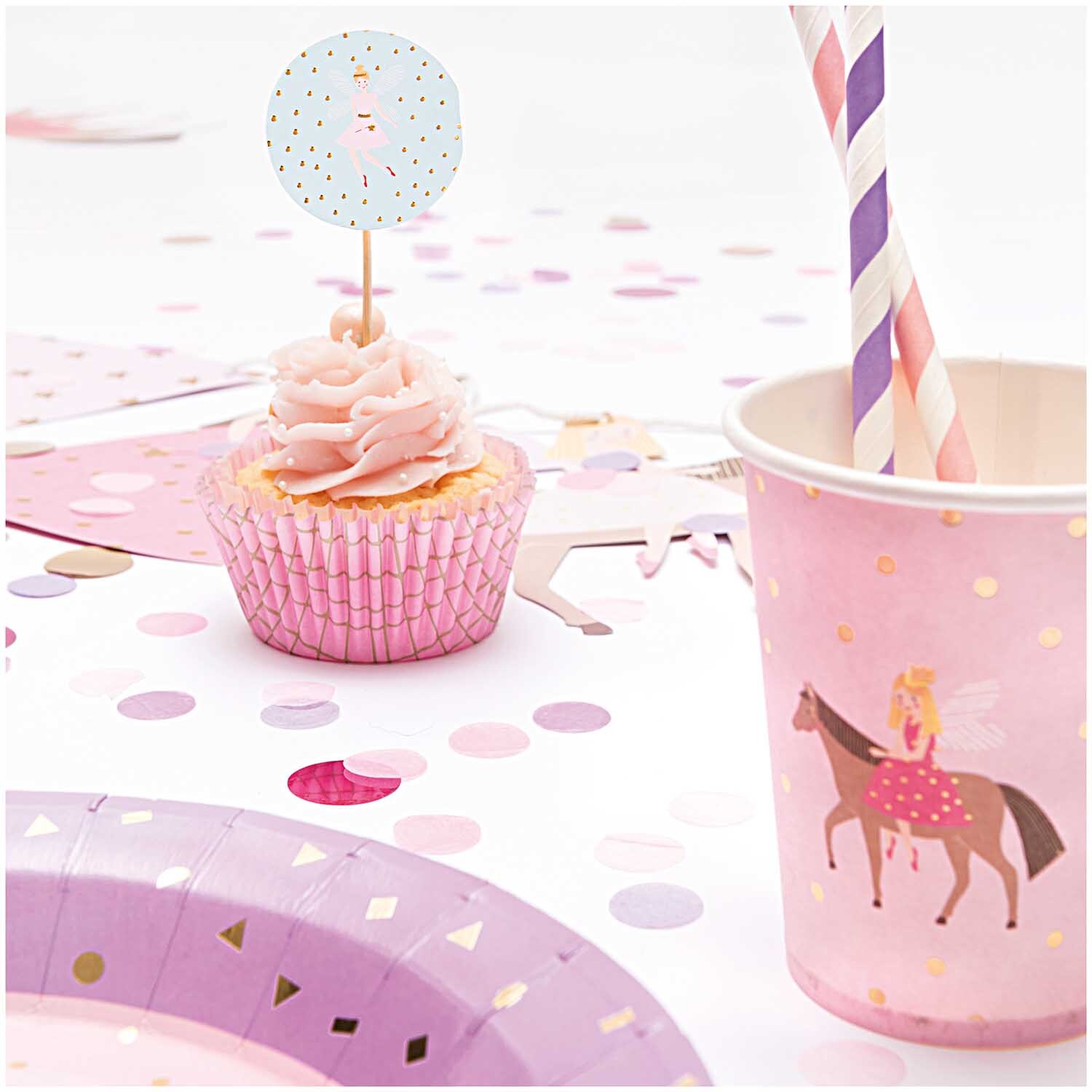 Pappbecher Prinzessin 200ml 12 Stück von Rico Design Pappbecher Prinzessin 200ml 12 Stück von Rico Design