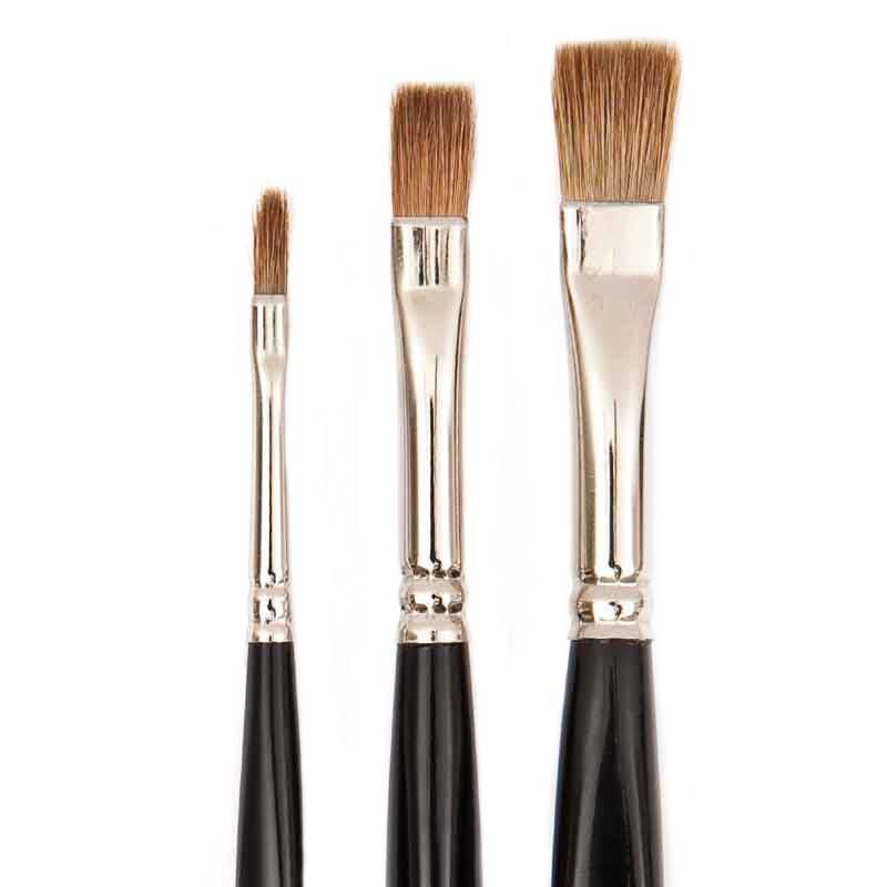 Fine Art Aquarell Rotmarder Ergonomic flach Pinselgröße 10 von Rico Design Fine Art Aquarell Rotmarder Ergonomic flach: Drei flache Pinsel mit braunen Borsten und schwarzen Griffen von Rico Design.