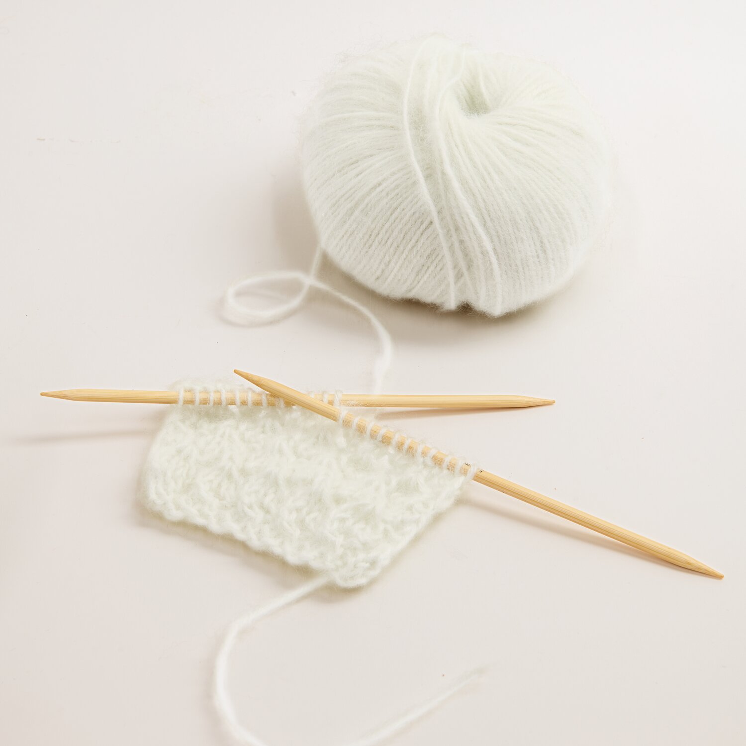 Luxury Merino Alpaca Dream aran 50g 125m Farbe Eisblau von Rico Design