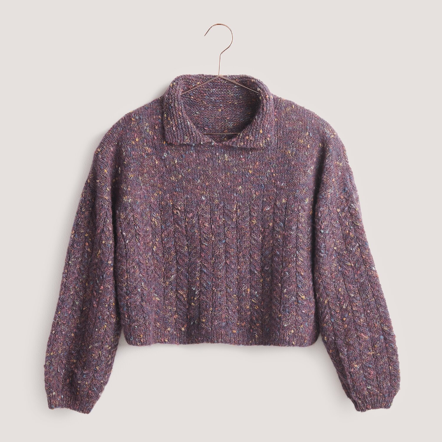 Fashion Cotton Alpaca Fun Neps Pullover in Lila von Rico Design, gestrickt mit Zopfmuster.