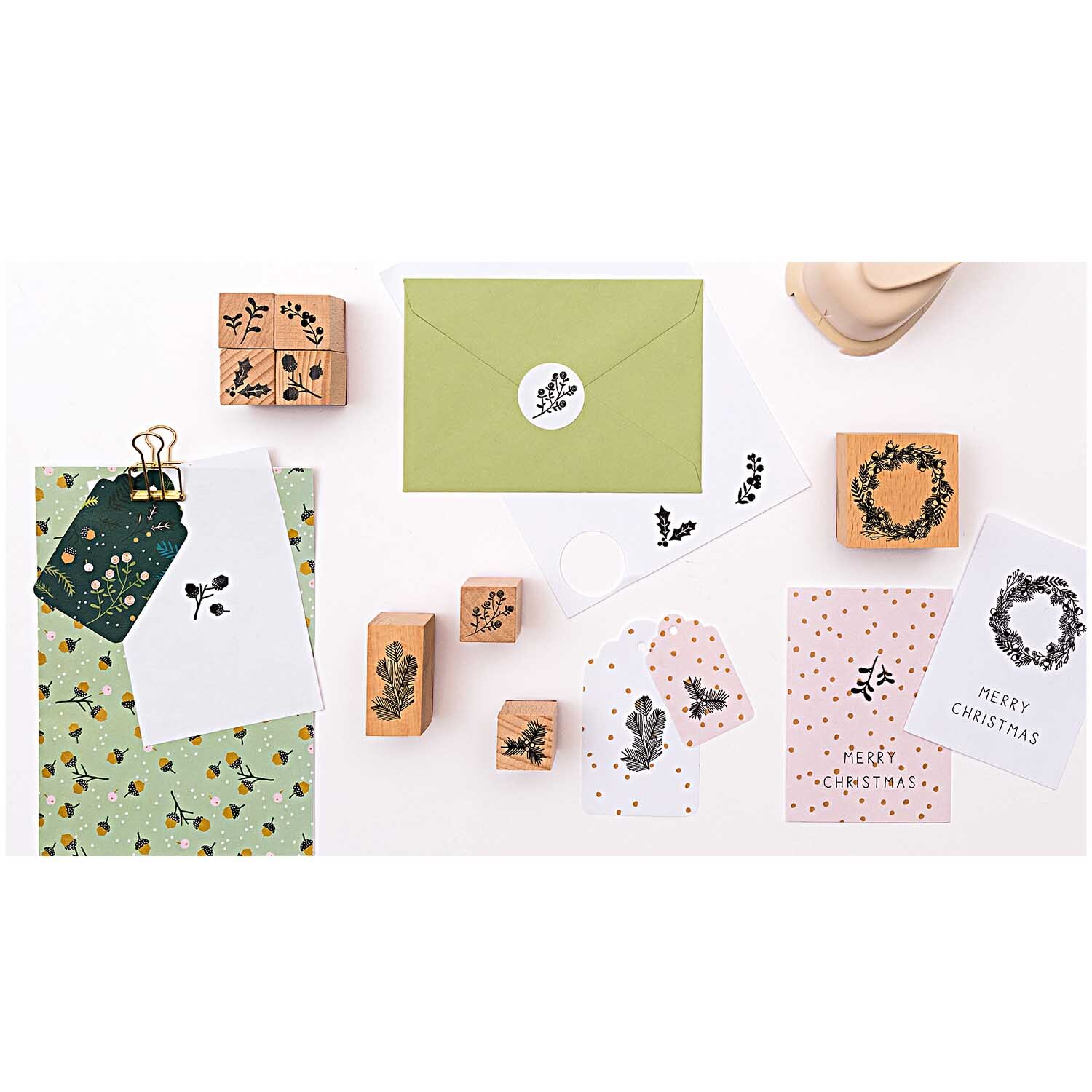 Paper Poetry Stempelset Classical Christmas incl. Stempelkissen 8 Stück Paper Poetry Stempelset Classical Christmas incl. Stempelkissen 8 Stück