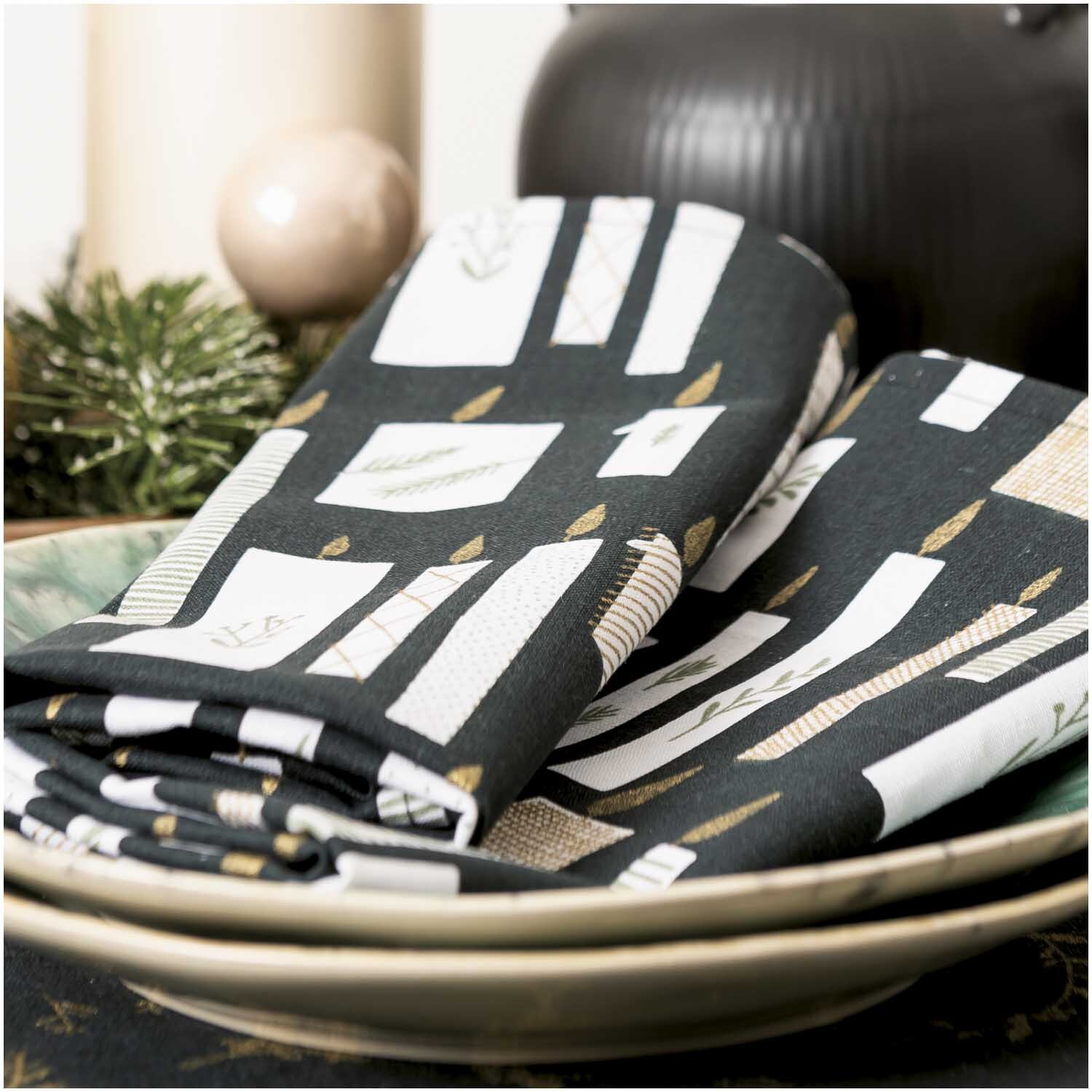 Druckstoff Nostalgic Christmas Kerzen schwarz-gold 140cm Druckstoff Nostalgic Christmas Kerzen schwarz-gold 140cm