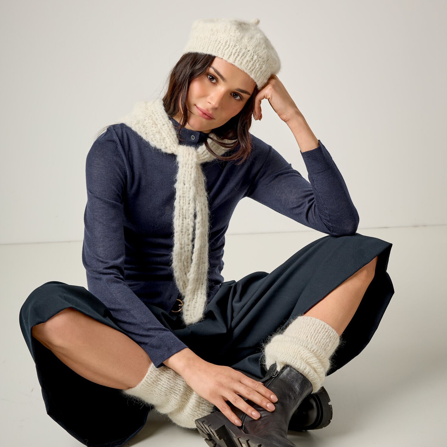 Strickset Dreieckstuch Modell 19 aus Luxury Knits Little Pieces von Rico Design