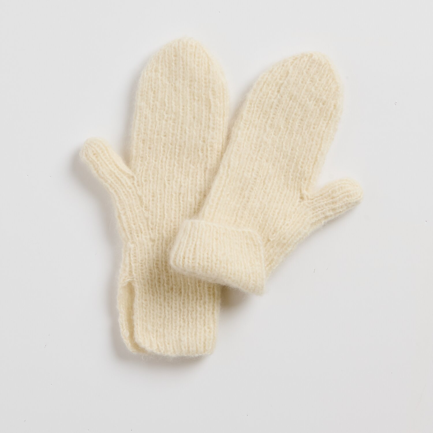 Strickset Fäustlinge Modell 12 aus Luxury Knits Little Pieces von Rico Design