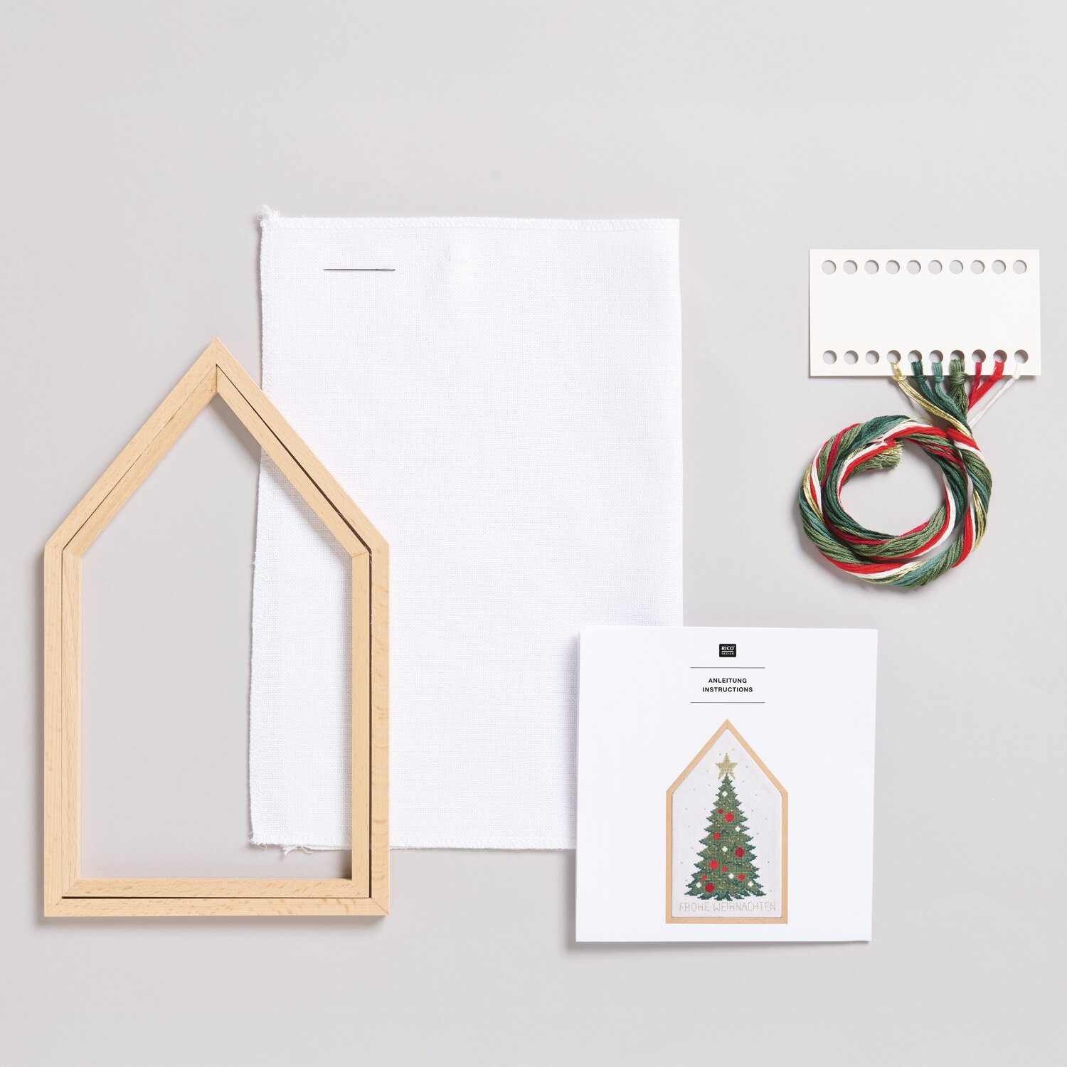 Stickpackung Weihnachtsbaum 16x27cm von Rico Design Stickpackung Weihnachtsbaum 16x27cm von Rico Design