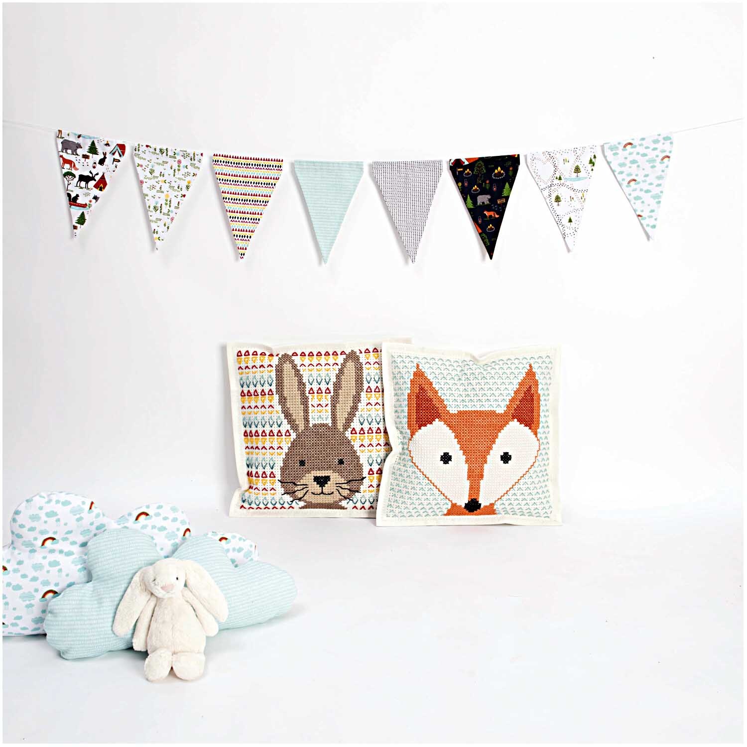 Filzkissen zum Besticken Hase 42x42cm Filzkissen zum Besticken Hase 42x42cm